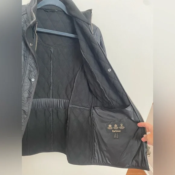 Women's Barbour Cavalry Black Polarquilt Quilted Jacket size 10 M/L Zip Pockets - Picture 6 of 14